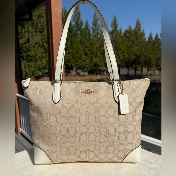NWT COACH Zip Top Tote In Signature Jacquard 29958 - Picture 1 of 11